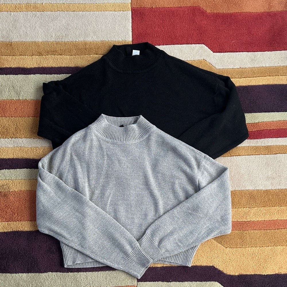Women’s Black and Gray Sweater Set